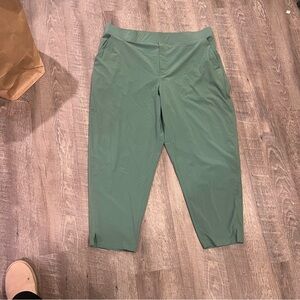 Athleta brooklyn green pull on trousers plus size
